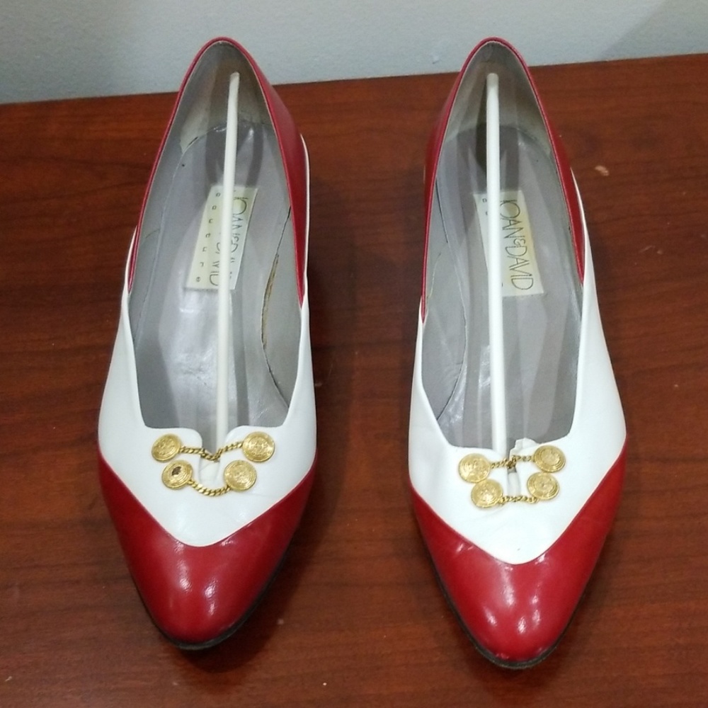 Joan & David Tailleur red kid w white flats